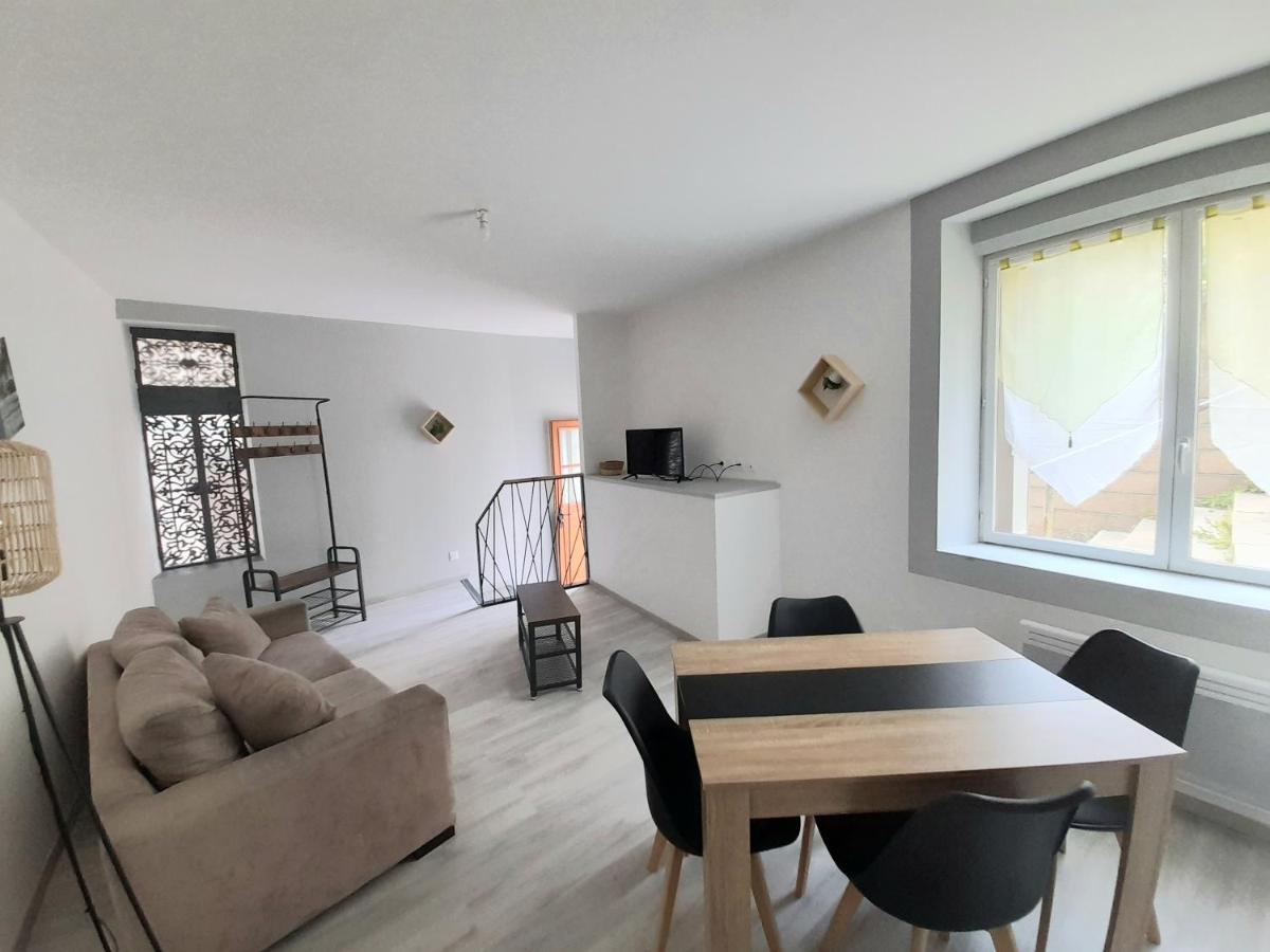 Le Travers Apartment Joigny Exterior photo